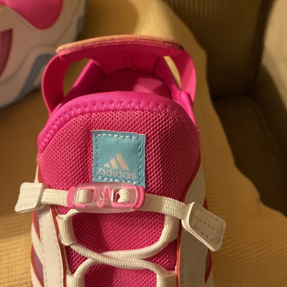 Girl’s Adidas Terrex Sneakers - Picture 6 of 11